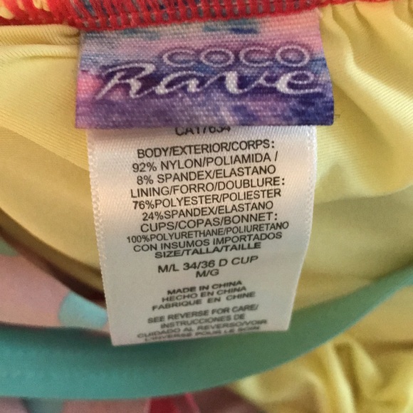 Swimsuit-Top is size M/L- Bottoms Large - Picture 6 of 6